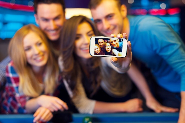 Antarmuka Starburst di arena slot dengan simbol-simbol berwarna dan tombol kontrol