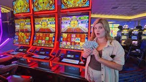 Antarmuka permainan Ways of the Qilin di arena slot dengan gulungan lima dan sistem ways pembayaran